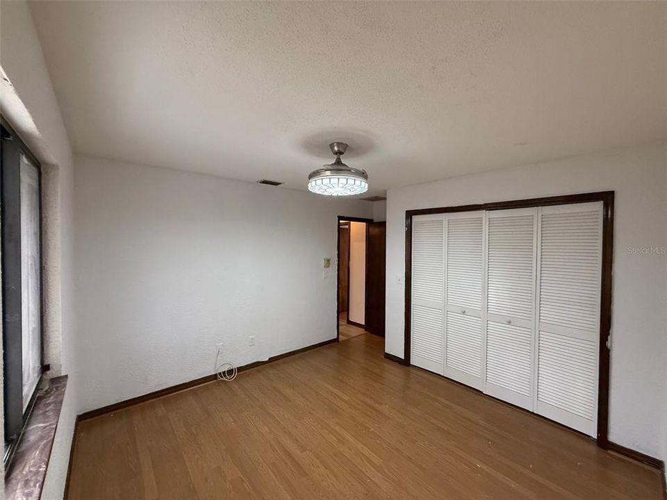 На продажу: $649,000 (4 спален, 2 ванн, 2344 Квадратных фут)