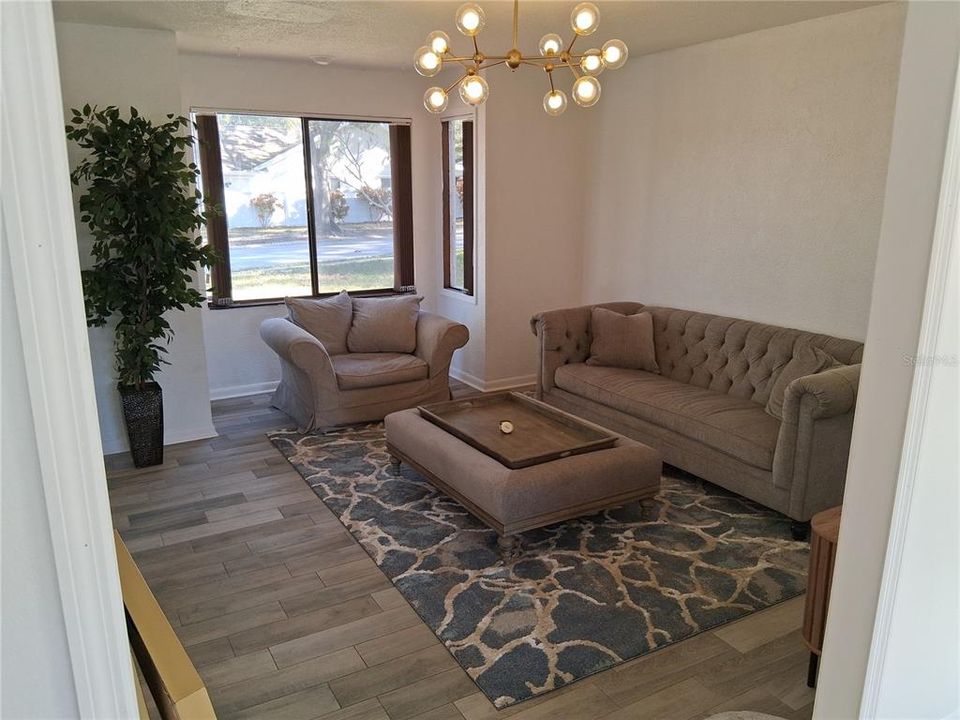 На продажу: $649,000 (4 спален, 2 ванн, 2344 Квадратных фут)