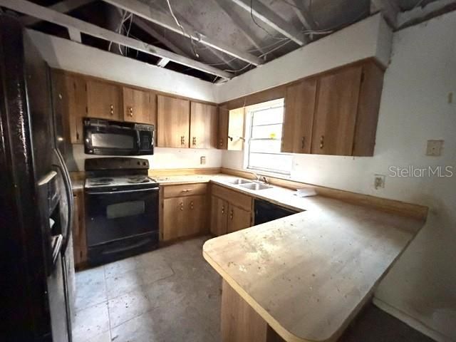 待售: $131,100 (2 贝兹, 2 浴室, 1002 平方英尺)