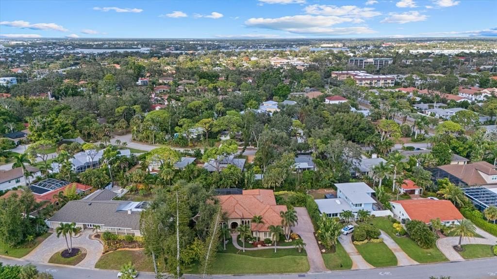 For Sale: $2,500,000 (4 beds, 3 baths, 3076 Square Feet)