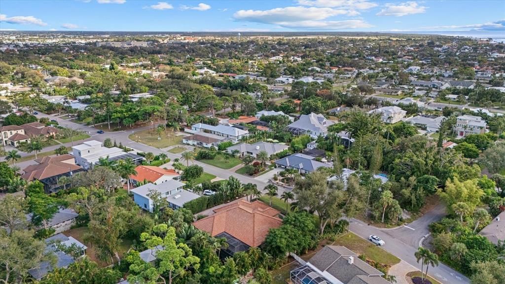 For Sale: $2,500,000 (4 beds, 3 baths, 3076 Square Feet)