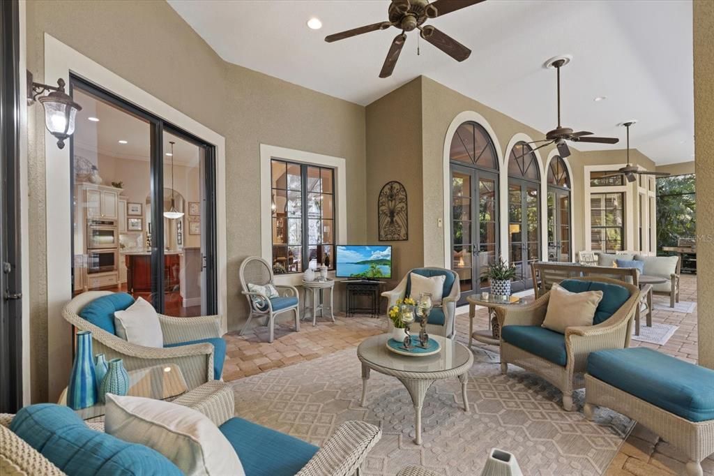 For Sale: $2,500,000 (4 beds, 3 baths, 3076 Square Feet)