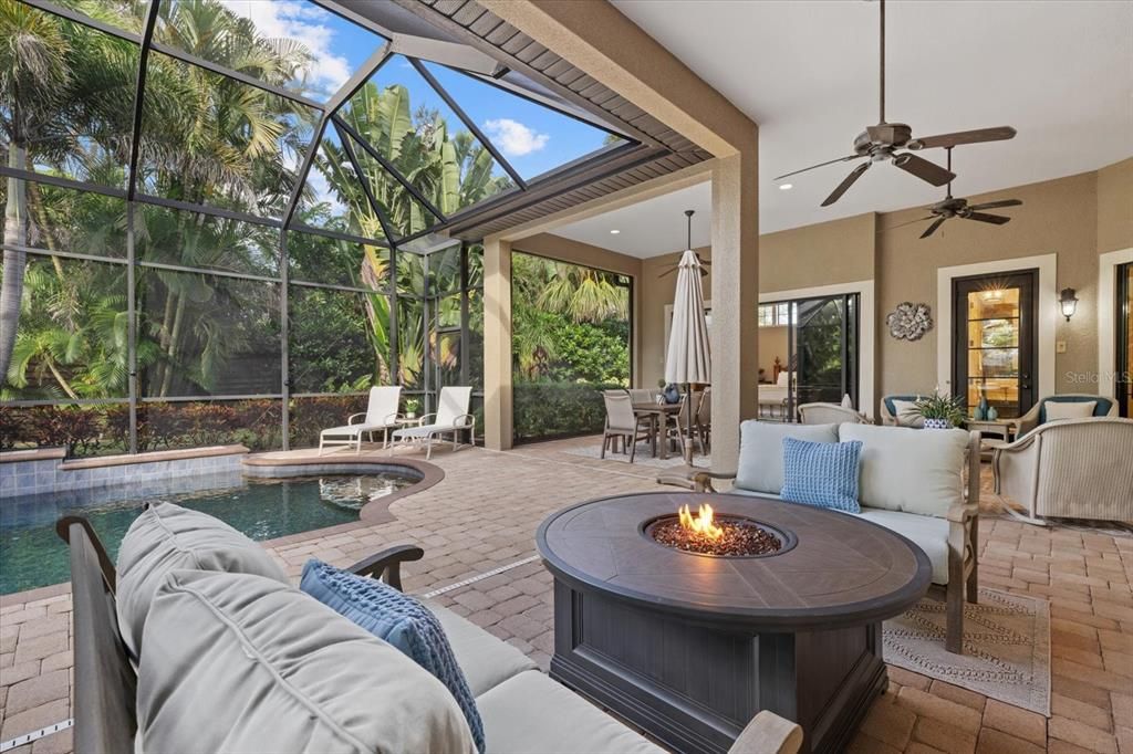 For Sale: $2,500,000 (4 beds, 3 baths, 3076 Square Feet)