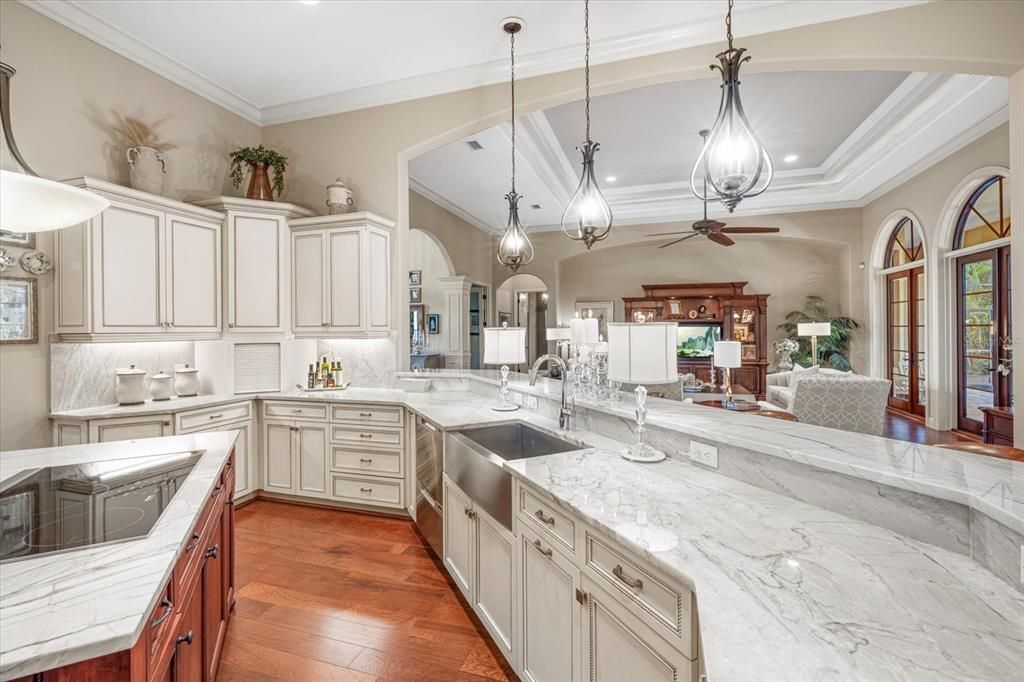 For Sale: $2,500,000 (4 beds, 3 baths, 3076 Square Feet)