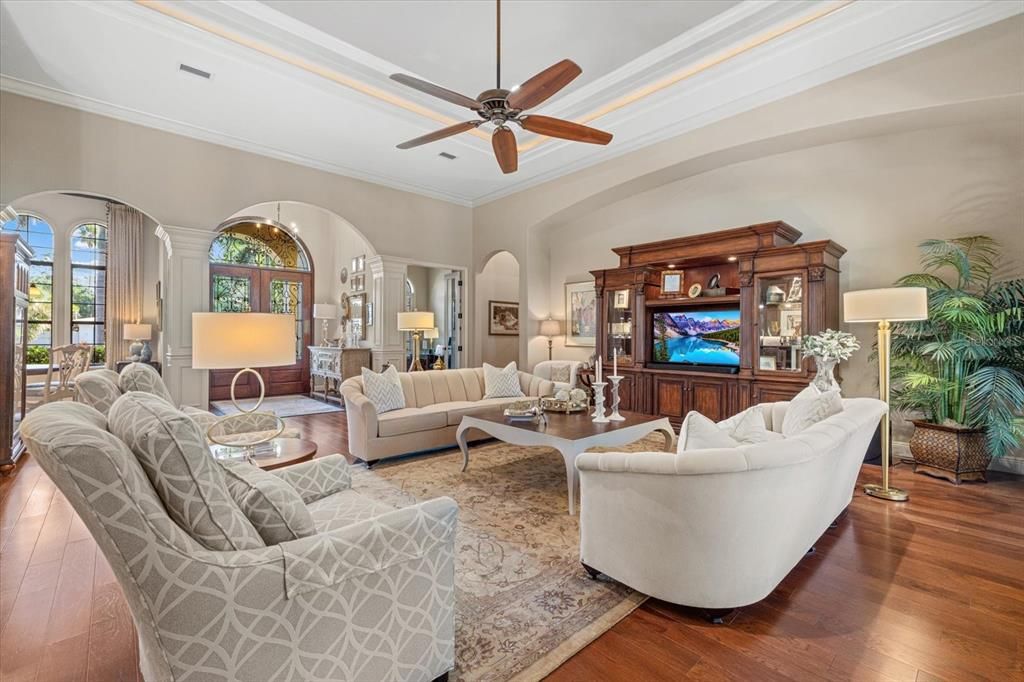 For Sale: $2,500,000 (4 beds, 3 baths, 3076 Square Feet)