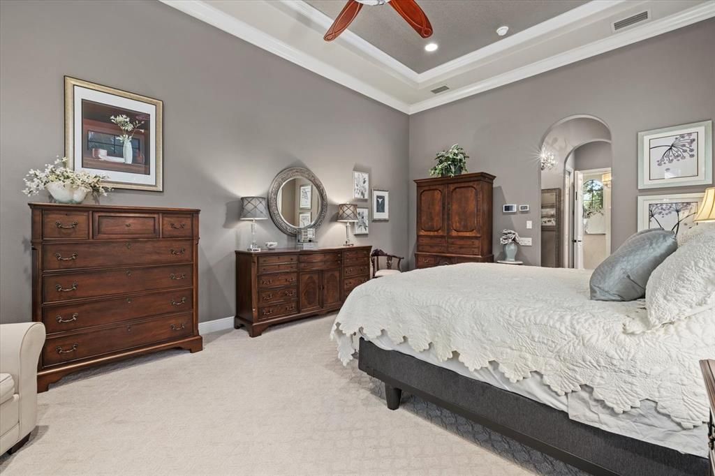 For Sale: $2,500,000 (4 beds, 3 baths, 3076 Square Feet)