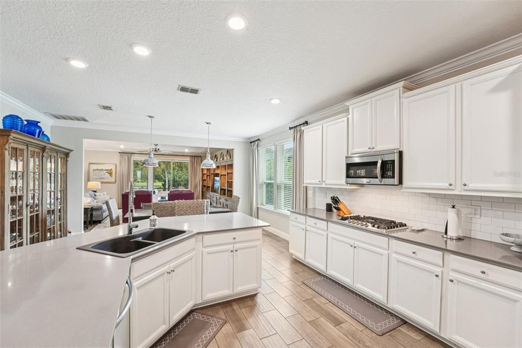 待售: $749,900 (5 贝兹, 4 浴室, 3448 平方英尺)