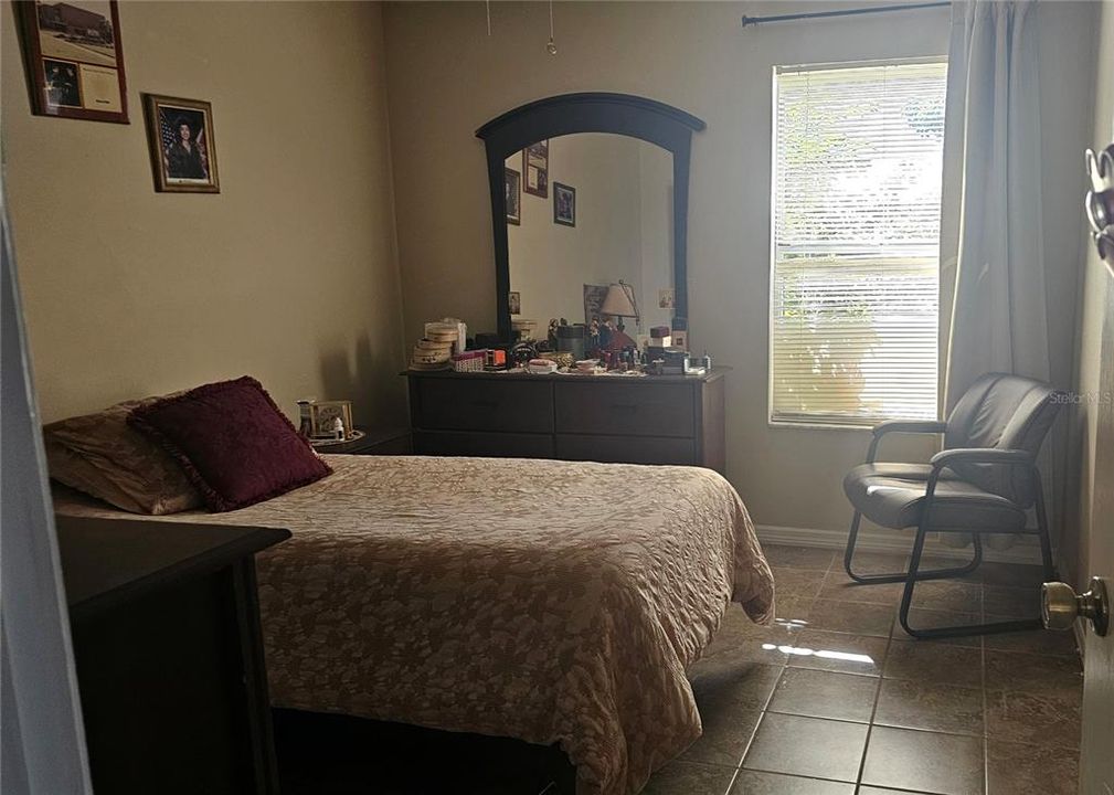 For Sale: $320,000 (2 beds, 2 baths, 970 Square Feet)