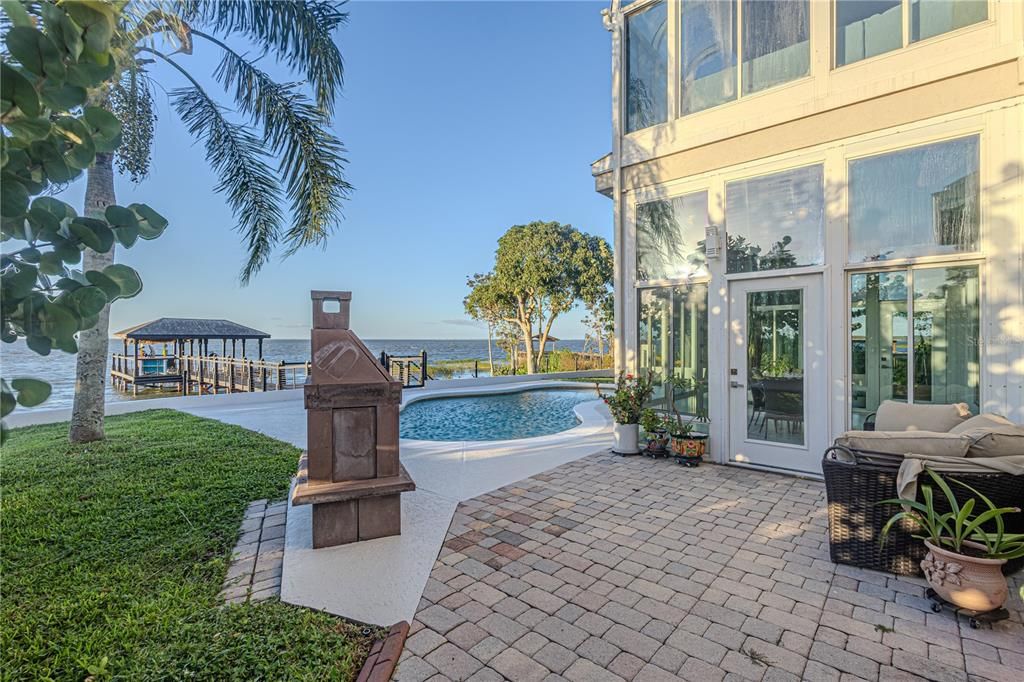 En Venta: $1,890,000 (4 camas, 3 baños, 3728 Pies cuadrados)