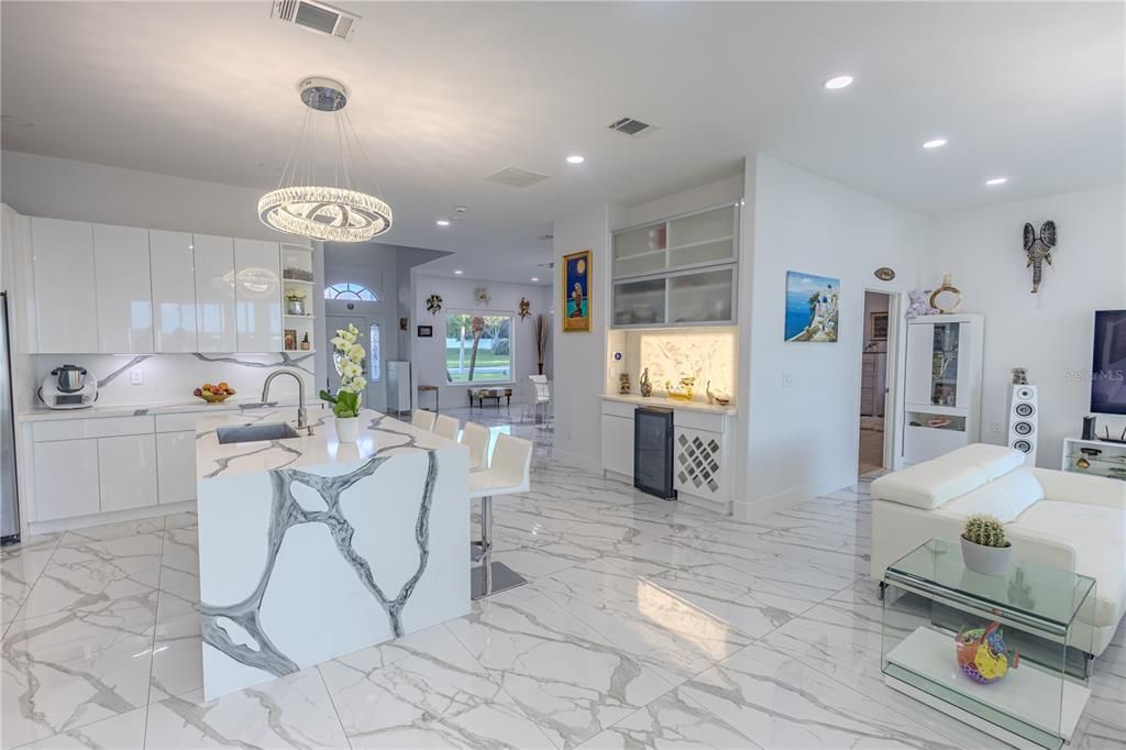 En Venta: $1,890,000 (4 camas, 3 baños, 3728 Pies cuadrados)