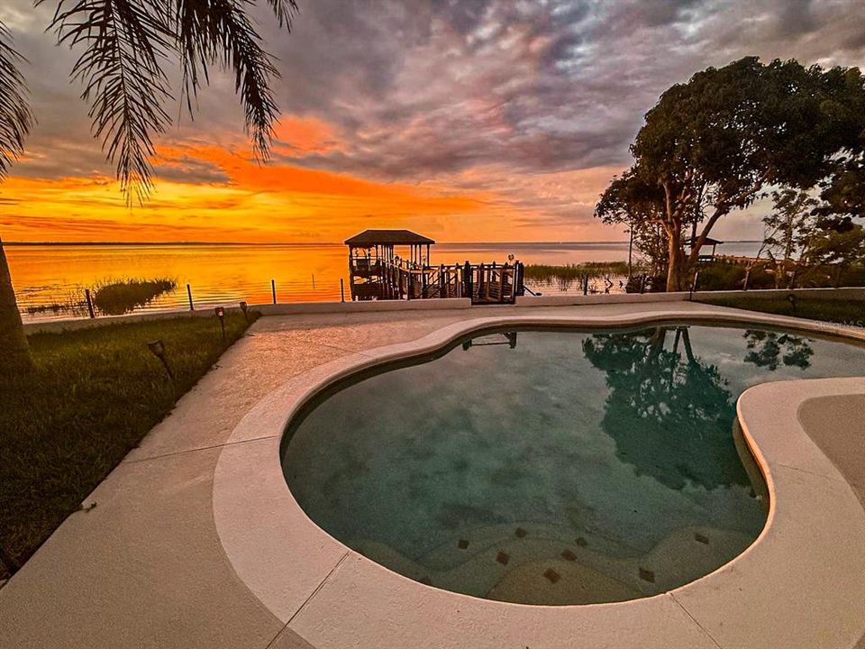 En Venta: $1,890,000 (4 camas, 3 baños, 3728 Pies cuadrados)