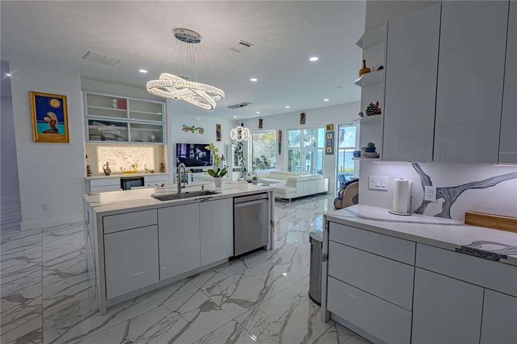 En Venta: $1,890,000 (4 camas, 3 baños, 3728 Pies cuadrados)