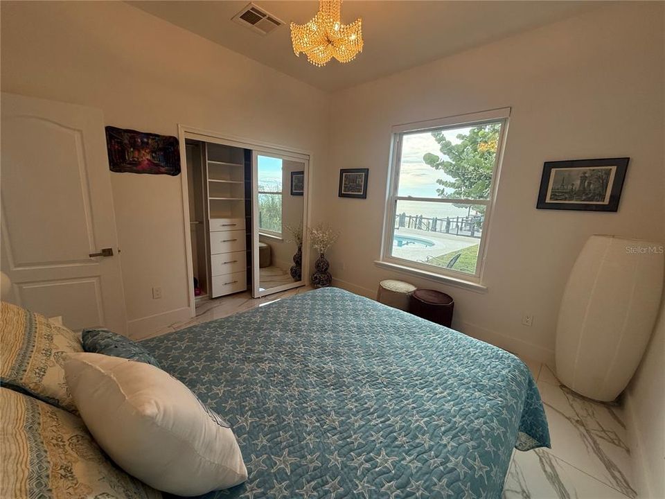 En Venta: $1,890,000 (4 camas, 3 baños, 3728 Pies cuadrados)