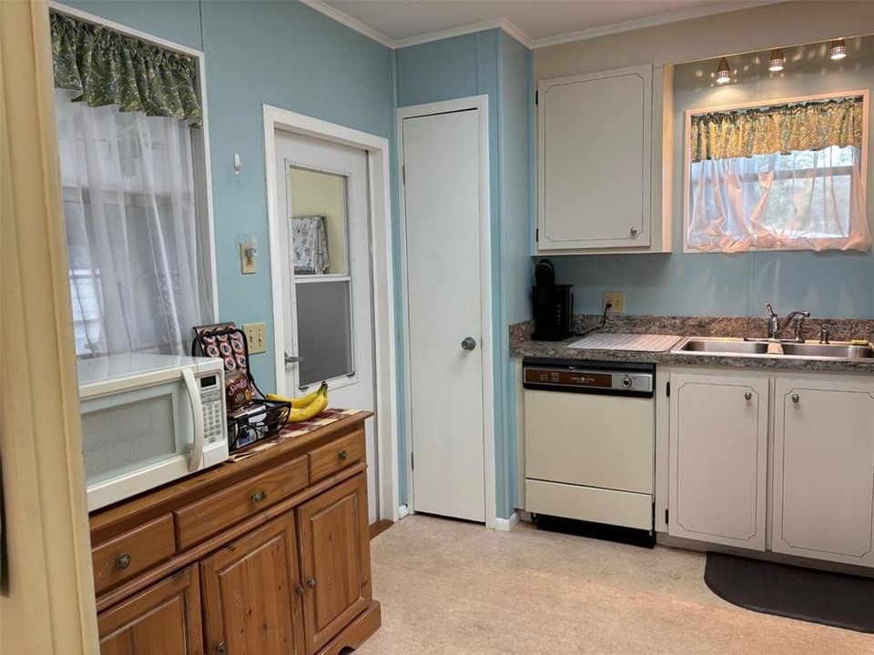 待售: $140,000 (2 贝兹, 2 浴室, 1120 平方英尺)