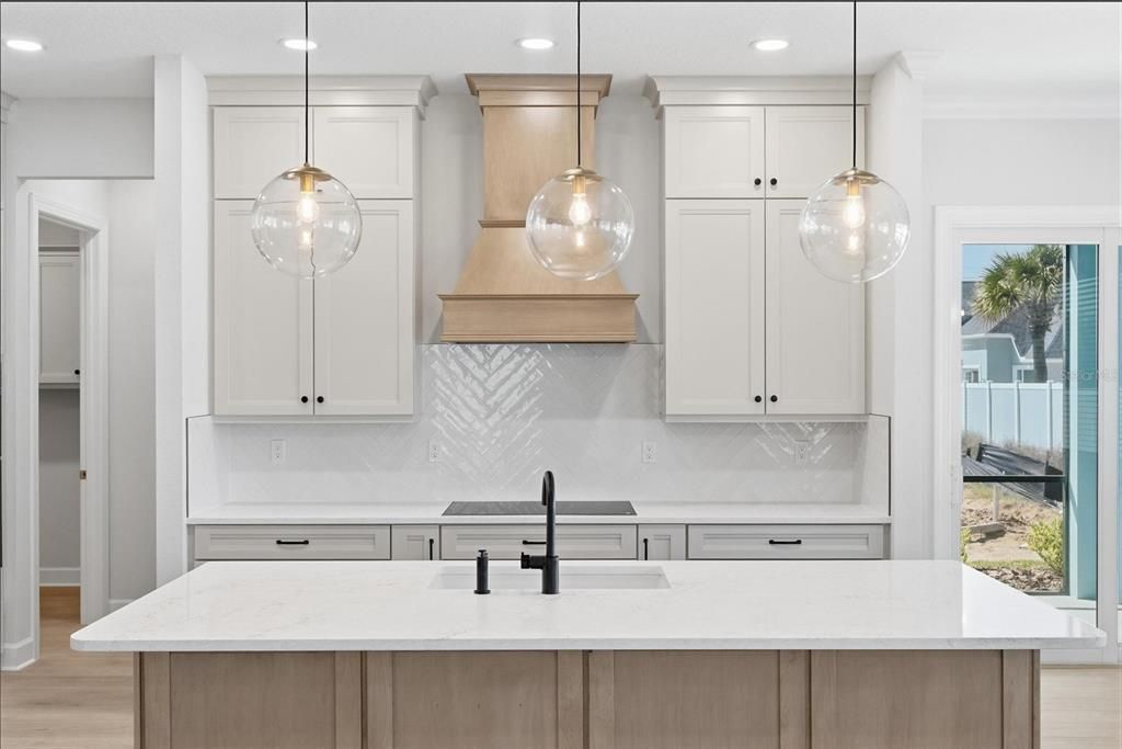 En Venta: $1,065,900 (3 camas, 2 baños, 2391 Pies cuadrados)