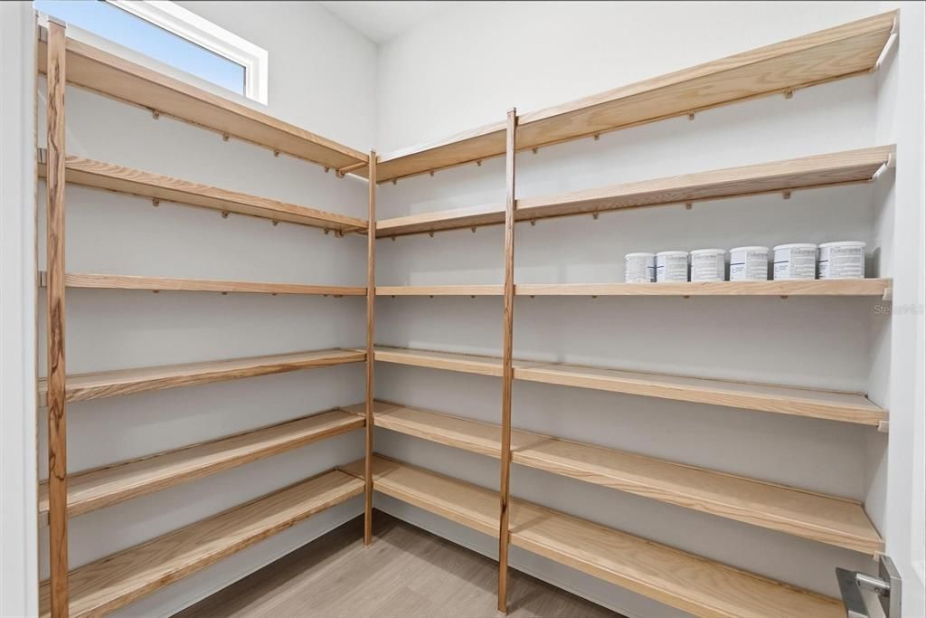 En Venta: $1,065,900 (3 camas, 2 baños, 2391 Pies cuadrados)