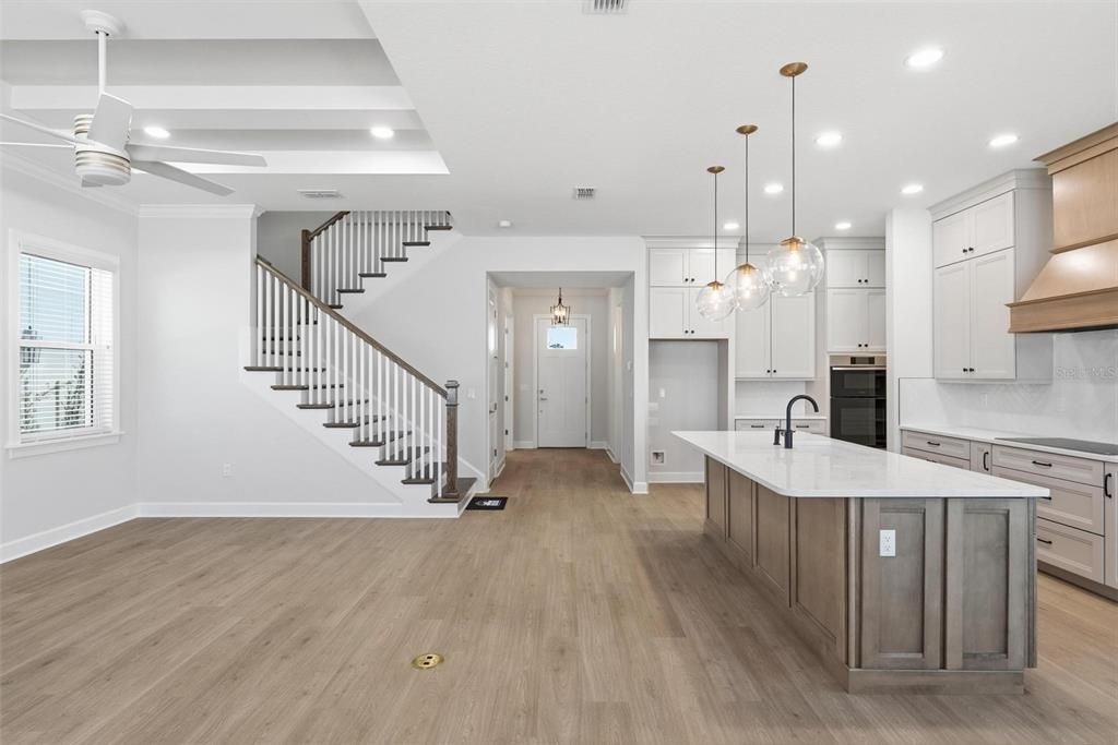 En Venta: $1,065,900 (3 camas, 2 baños, 2391 Pies cuadrados)