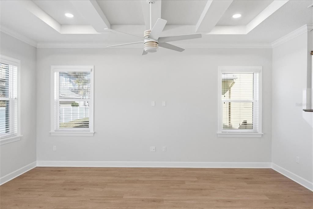 En Venta: $1,065,900 (3 camas, 2 baños, 2391 Pies cuadrados)