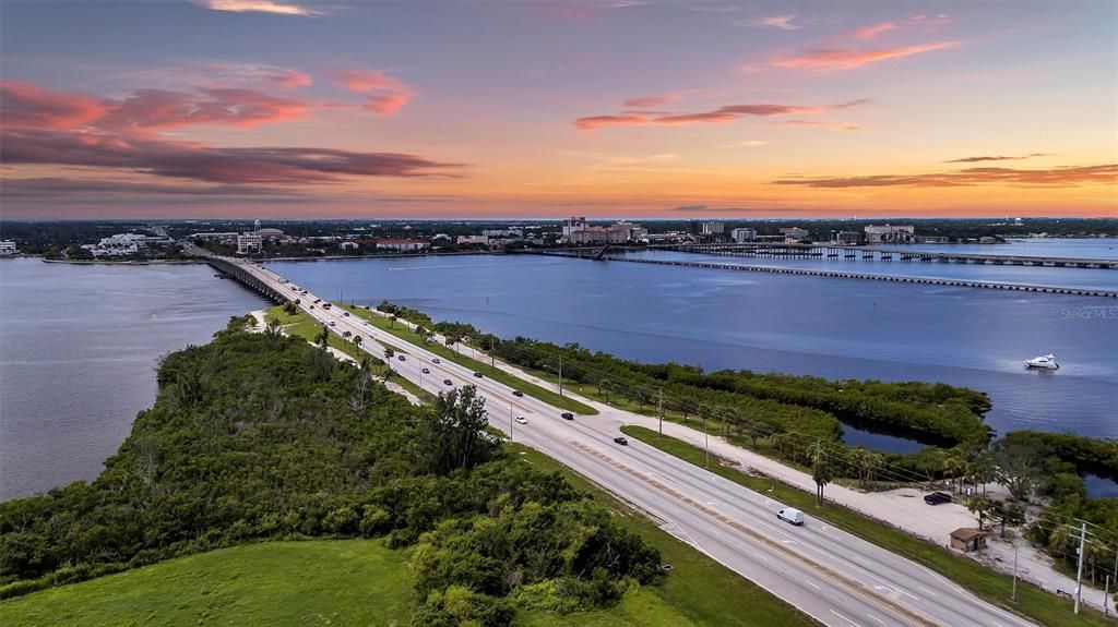 En Venta: $1,975,000 (4 camas, 4 baños, 3871 Pies cuadrados)