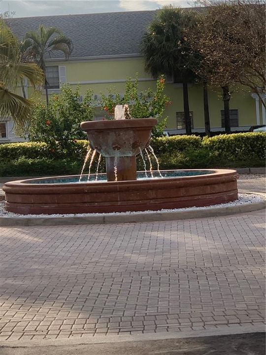 For Rent: $2,080 (2 beds, 1 baths, 825 Square Feet)