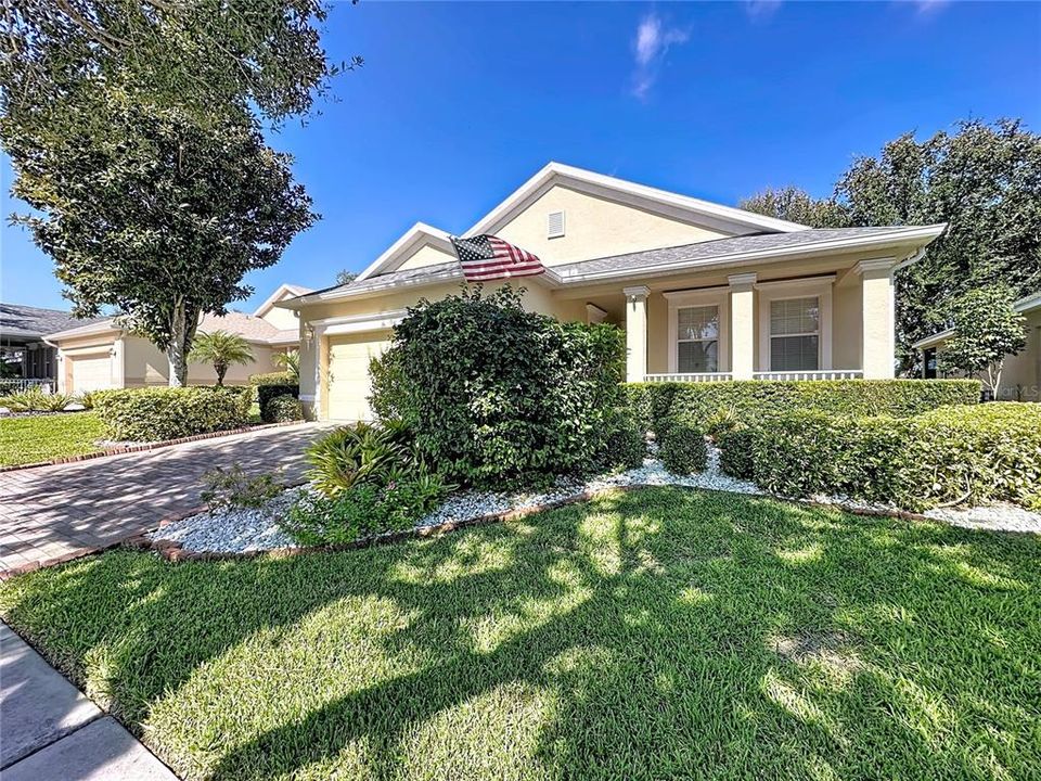 For Sale: $314,900 (2 beds, 2 baths, 1483 Square Feet)