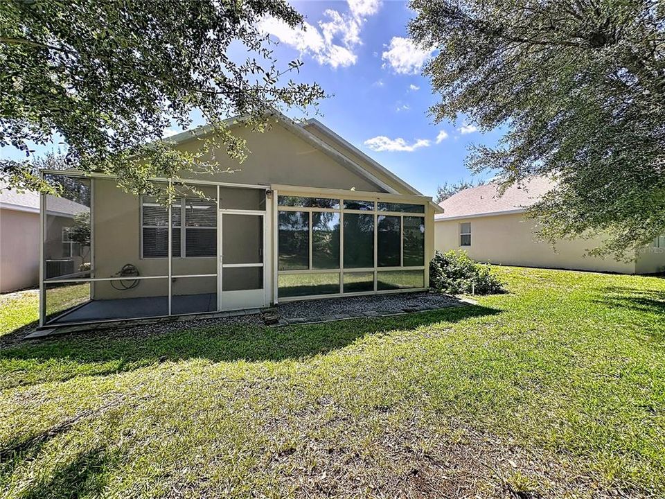 For Sale: $314,900 (2 beds, 2 baths, 1483 Square Feet)