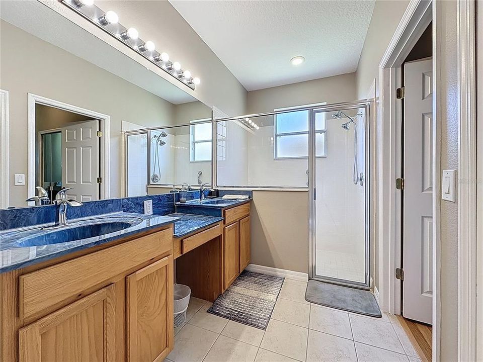 For Sale: $314,900 (2 beds, 2 baths, 1483 Square Feet)