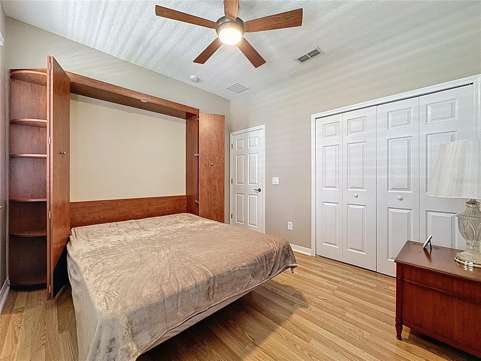 For Sale: $314,900 (2 beds, 2 baths, 1483 Square Feet)