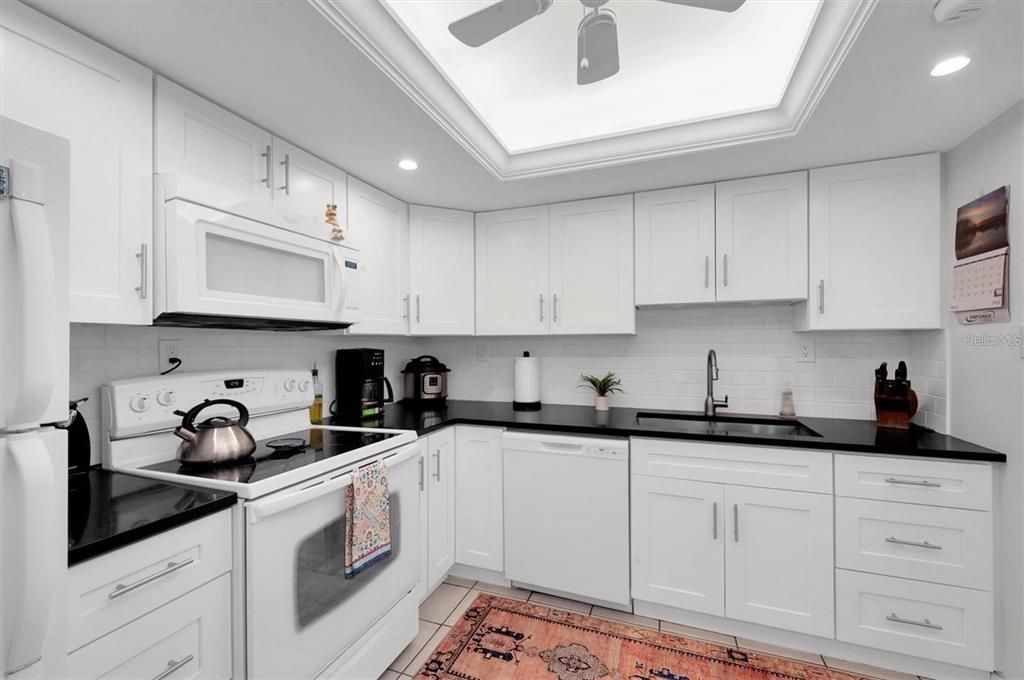 En Venta: $190,000 (2 camas, 2 baños, 915 Pies cuadrados)