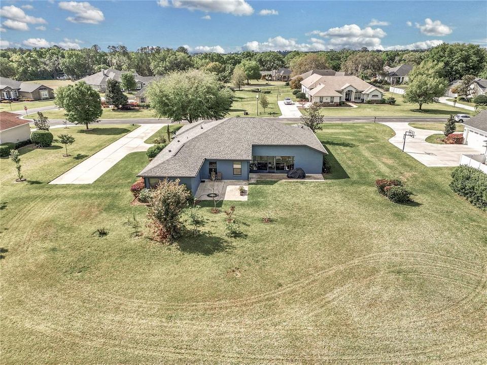 For Sale: $545,000 (5 beds, 3 baths, 2737 Square Feet)