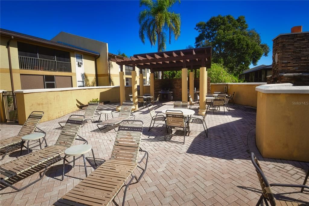 For Sale: $175,000 (2 beds, 2 baths, 1018 Square Feet)