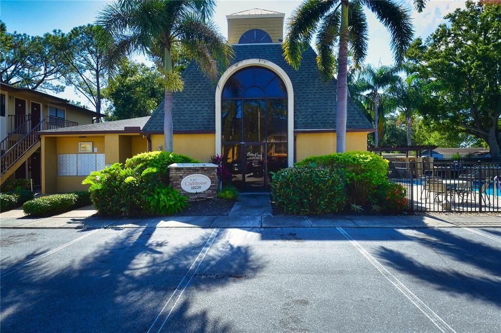 For Sale: $175,000 (2 beds, 2 baths, 1018 Square Feet)