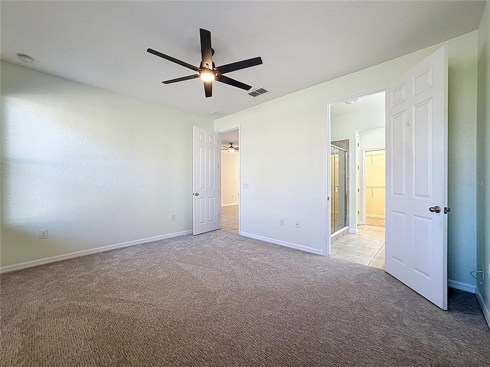 For Rent: $3,400 (4 beds, 3 baths, 2400 Square Feet)