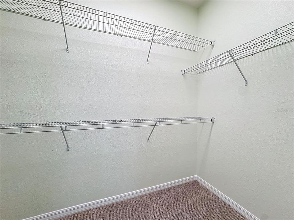 For Rent: $3,400 (4 beds, 3 baths, 2400 Square Feet)