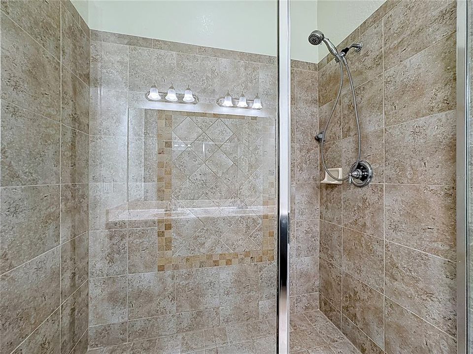 For Rent: $3,400 (4 beds, 3 baths, 2400 Square Feet)