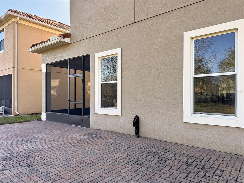 For Rent: $3,400 (4 beds, 3 baths, 2400 Square Feet)