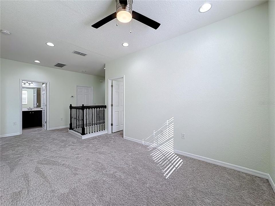 For Rent: $3,400 (4 beds, 3 baths, 2400 Square Feet)