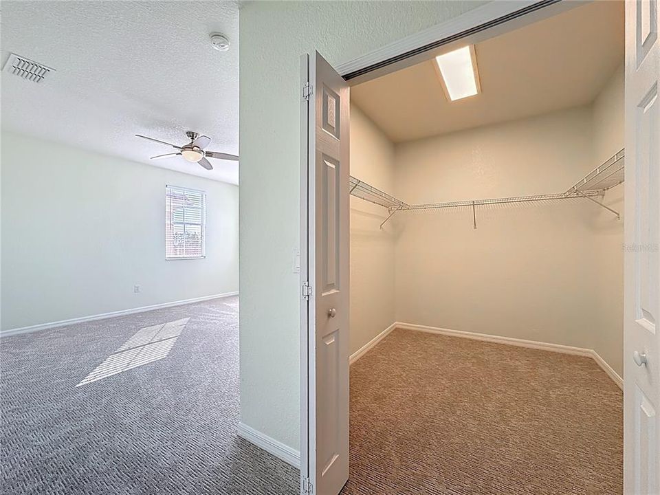 For Rent: $3,400 (4 beds, 3 baths, 2400 Square Feet)