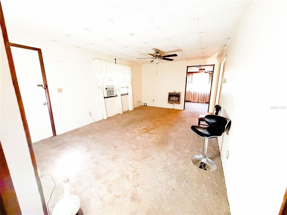 Activo con contrato: $160,000 (2 camas, 1 baños, 1056 Pies cuadrados)