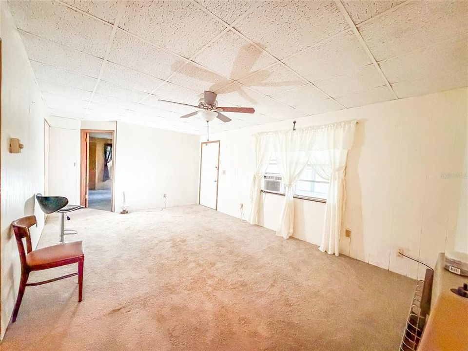 Activo con contrato: $160,000 (2 camas, 1 baños, 1056 Pies cuadrados)