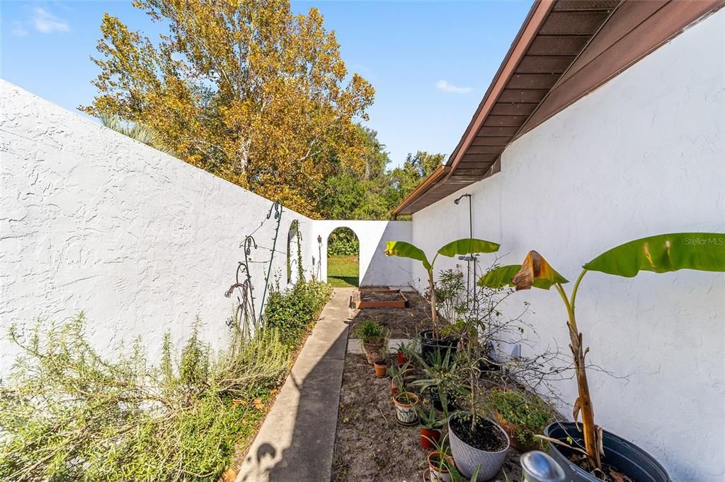 For Sale: $434,500 (5 beds, 3 baths, 2128 Square Feet)