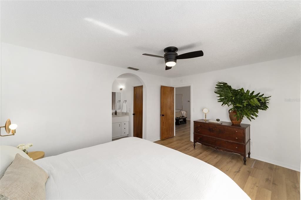 For Sale: $434,500 (5 beds, 3 baths, 2128 Square Feet)