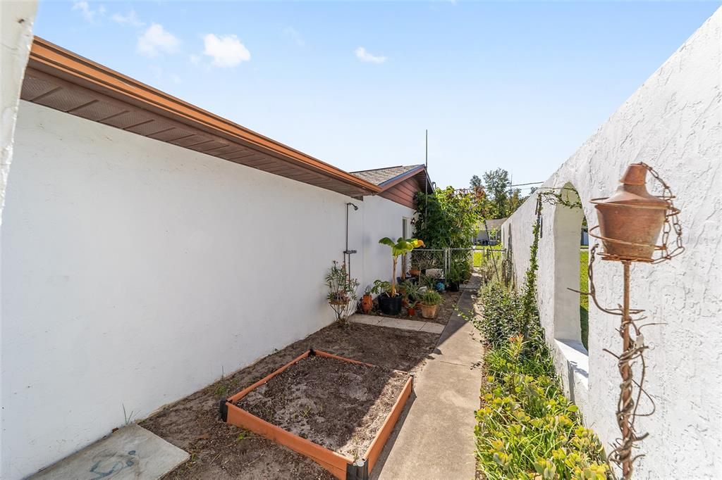 For Sale: $434,500 (5 beds, 3 baths, 2128 Square Feet)