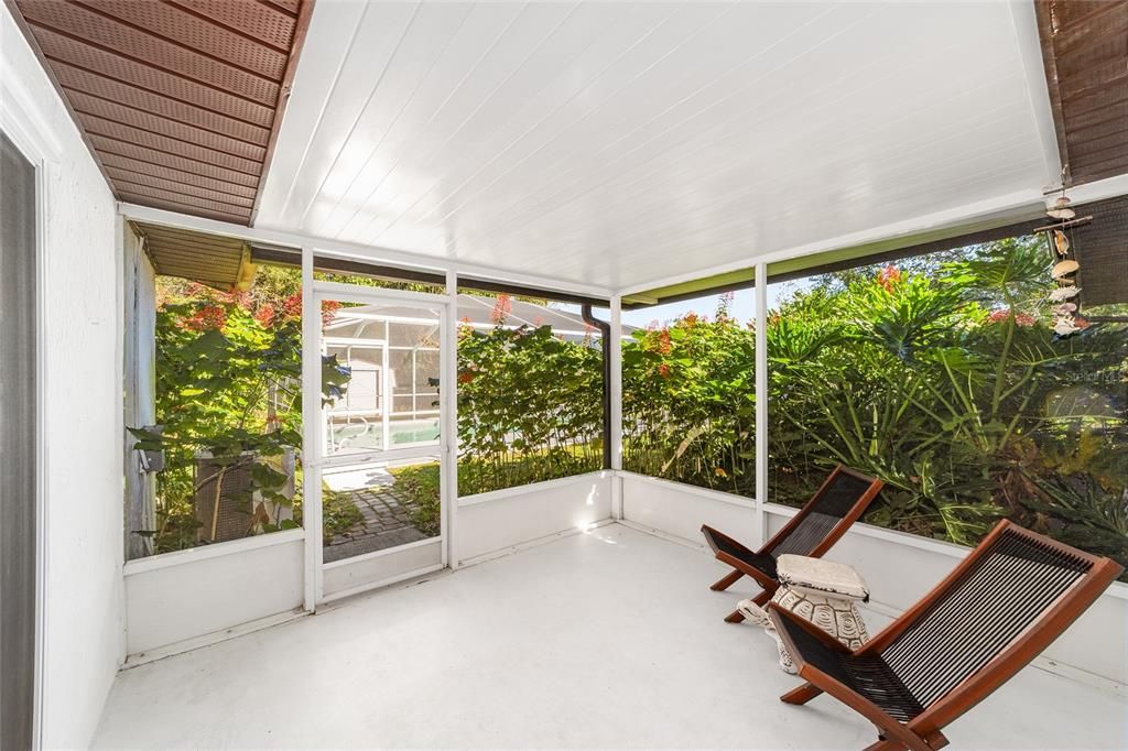 For Sale: $434,500 (5 beds, 3 baths, 2128 Square Feet)