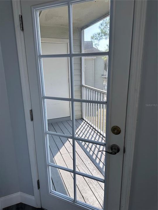 For Rent: $1,550 (1 beds, 1 baths, 1184 Square Feet)