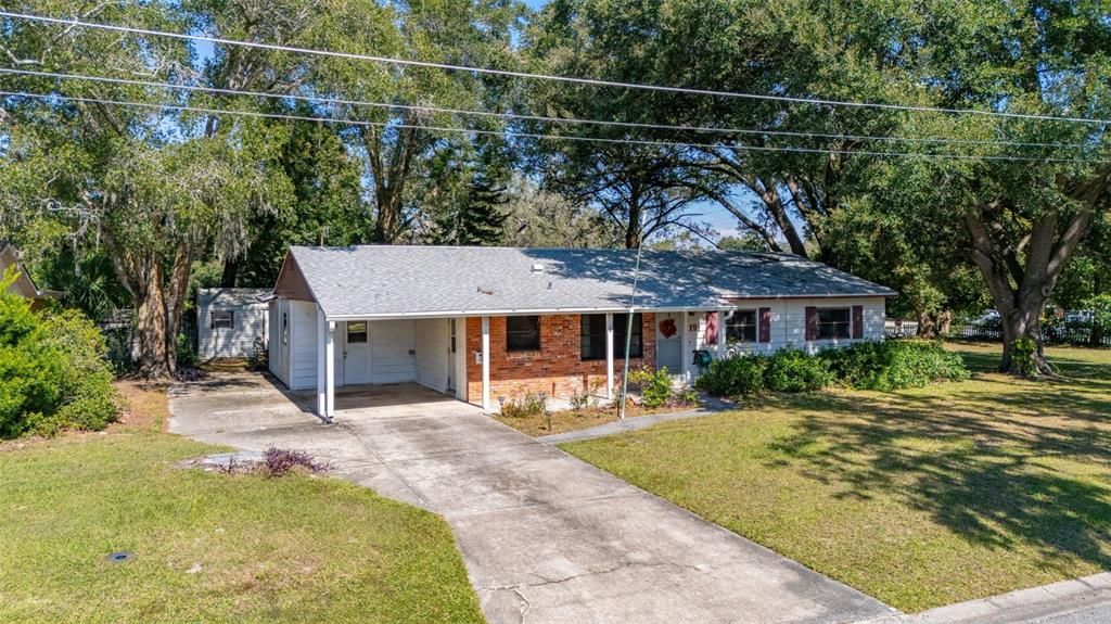 Activo con contrato: $280,000 (4 camas, 2 baños, 1397 Pies cuadrados)