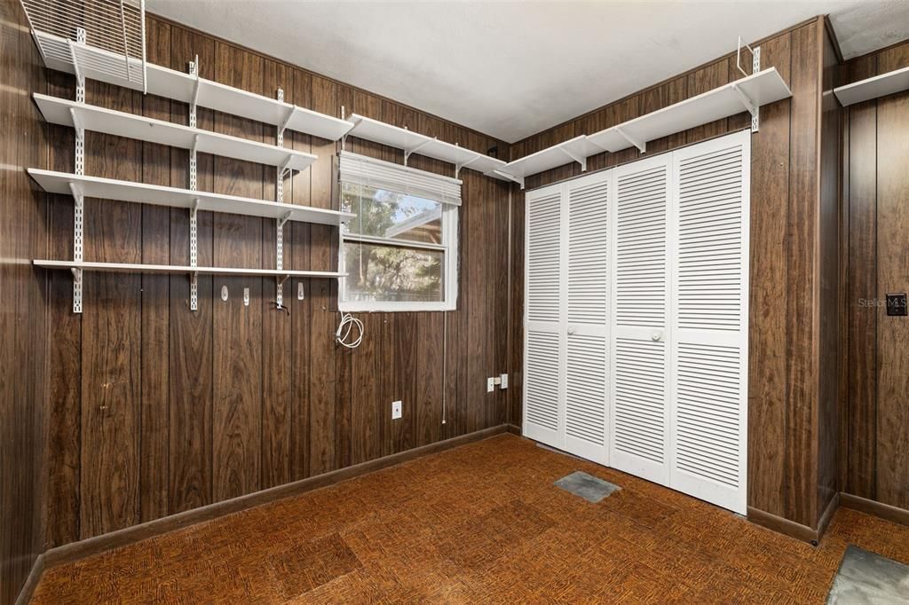 Activo con contrato: $280,000 (4 camas, 2 baños, 1397 Pies cuadrados)