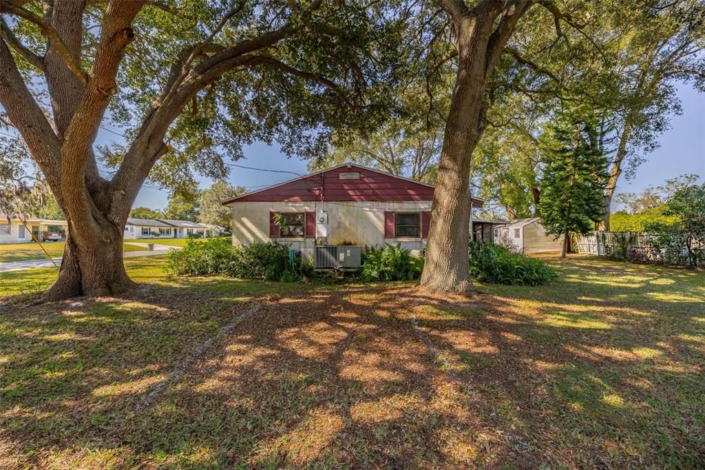 Activo con contrato: $280,000 (4 camas, 2 baños, 1397 Pies cuadrados)