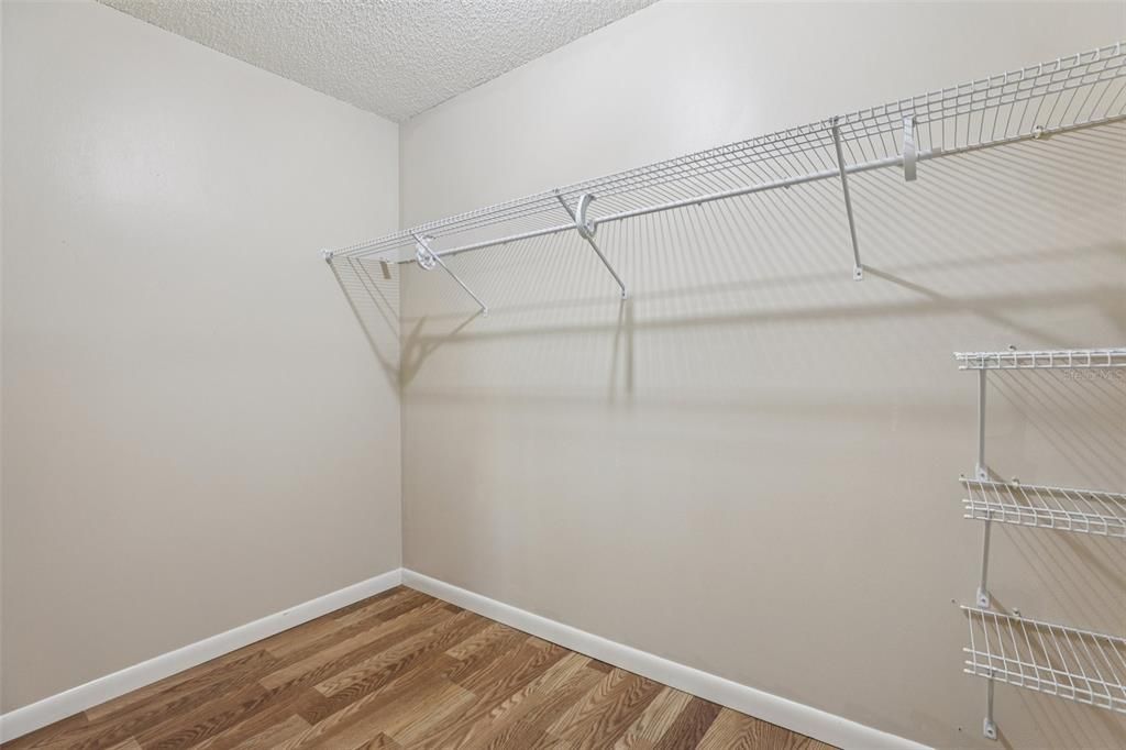 待售: $215,000 (2 贝兹, 2 浴室, 1278 平方英尺)