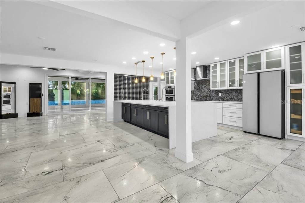 На продажу: $2,350,000 (5 спален, 5 ванн, 3126 Квадратных фут)